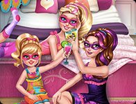 play Super Barbie Pyjama Party