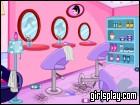 play Messy Parlour Clean Up