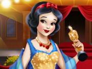 play Snow White Hollywood Glamour